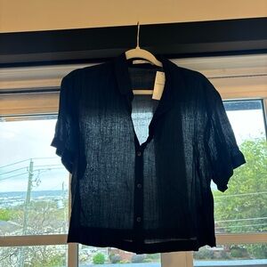 A&F Black Cropped button front top